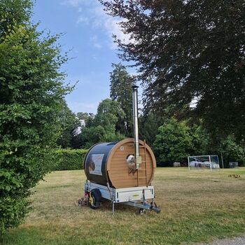 Holzofensauna im Tor